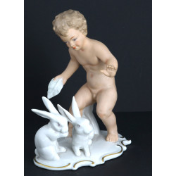 Groupe en porcelaine et biscuit, figuran