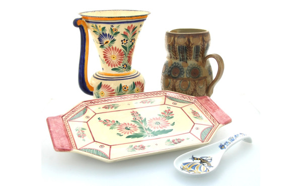 QUIMPER - Lot de pièces comprenant un pl