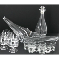 Lot de verrerie comprenant une coupe à f