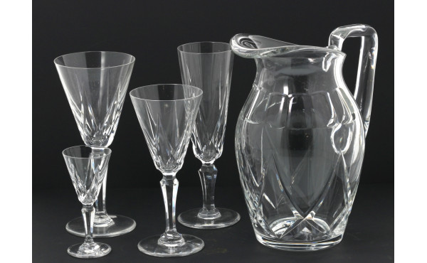 SAINT-LOUIS - Service de verres à pied e