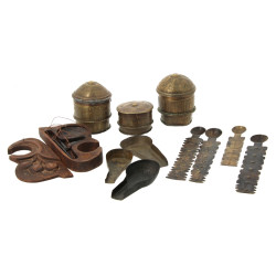 Lot de 3 boites en laiton décor ciselé +