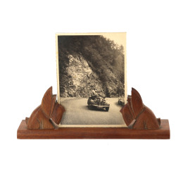 Porte-photos en bois sculpté en forme de