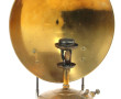 Ancienne lampe à pression avec parabole,