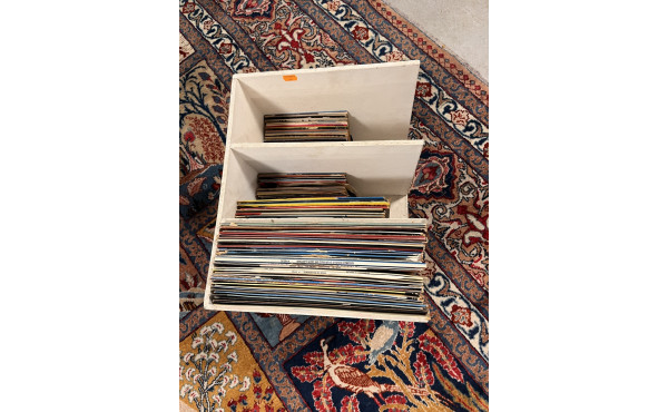 Lot de disques vinyles 33 et 45 tours