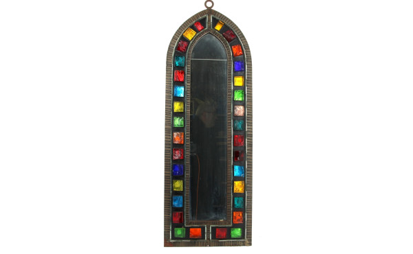 Miroir de forme ogivale en fer forgé et 