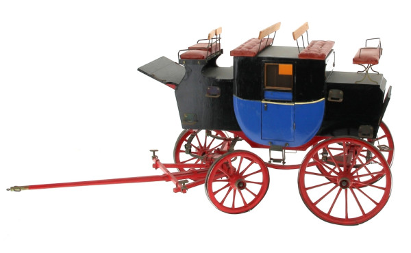 Importante maquette de voiture hippomobi