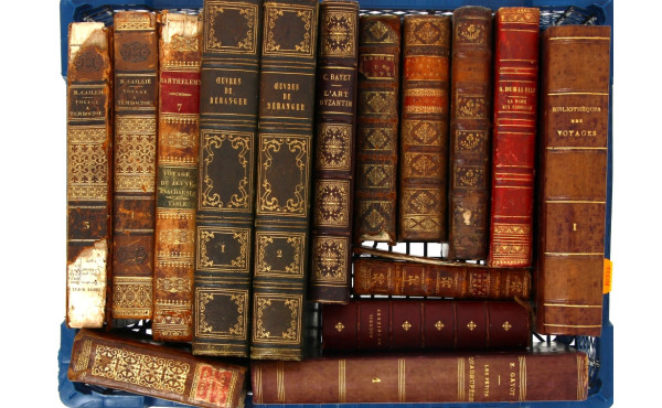 Lot de livres reliés XVIIIe XIXe dont "L