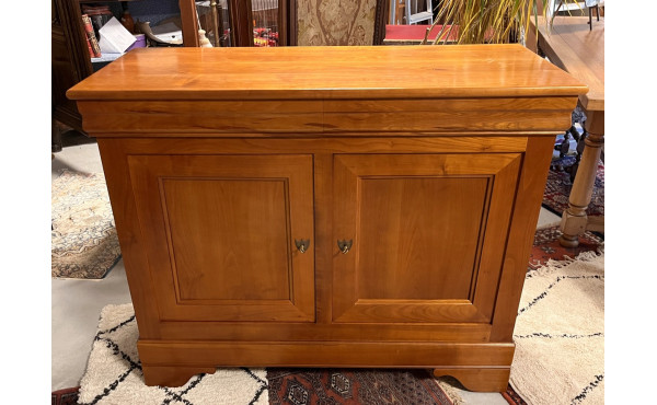 Buffet en merisier style Louis Philippe 