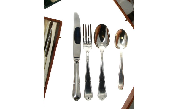 ALFENIDE - 12 petites cuillères en métal