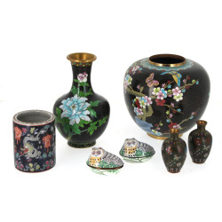 CHINE - Vase boule en cloisonné à décor 