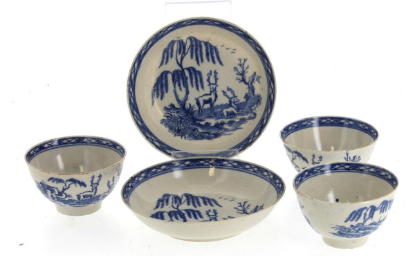 CHINE XVIIIème - Décor blanc bleu - 3 ta