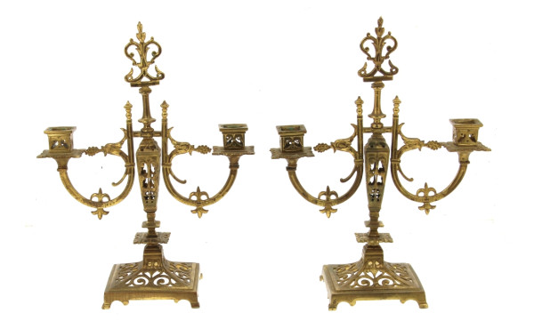 Paire de candélabres à deux bras de lumi