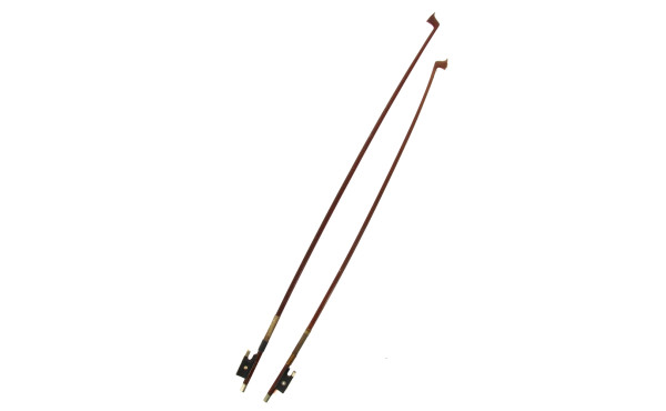 Deux archets de violon dont un signé TOU