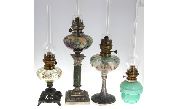 Lot de 4 lampes à pétrole anciennes avec
