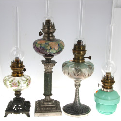 Lot de 4 lampes à pétrole anciennes avec
