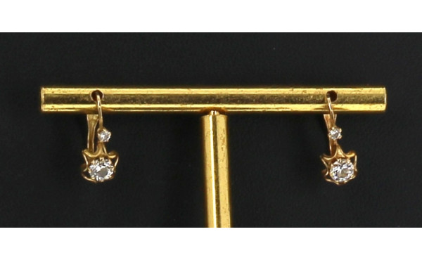 Paire de BO style dormeuses en or jaune 