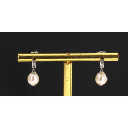 Paire de BO "Ma Perle" en or blanc serti