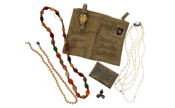 Pendentif en argent en forme d'hélice, p