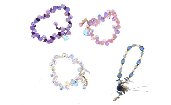 Lot de 4 bracelets sur élastique en perl