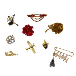 Lot de 9 broches fantaisie vintage