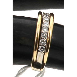 Demi-alliance en or jaune 18 cts sertie 