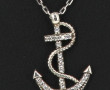 Pendentif en forme d'ancre de marine en 