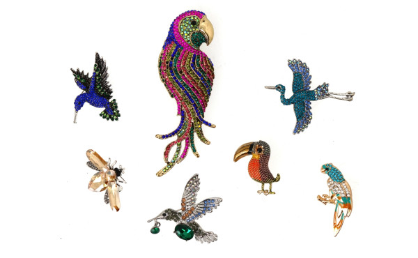 BROCHES FANTAISIE - Lot de 7 broches fan