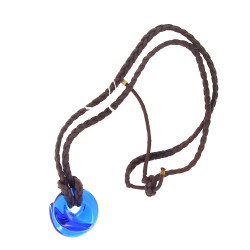 BACCARAT - Pendentif en cristal bleu, si