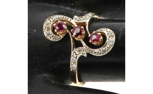 Bague en or jaune 18 cts, poinçon tête d