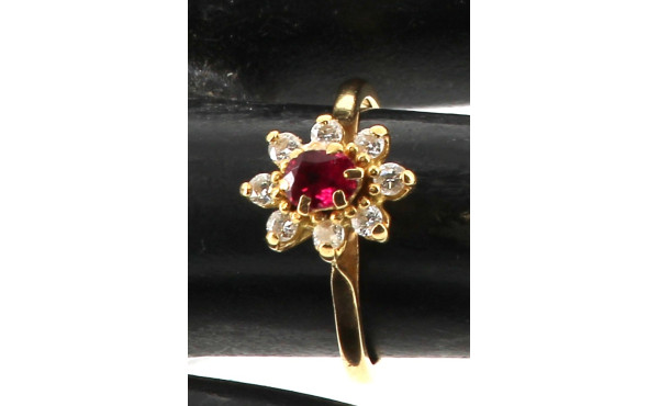 Bague en or jaune 18 cts, sertie d'un ru