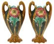 Paire de vases en barbotine à décor flor