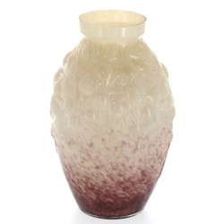 Vase en verre moulé blanc et violine à d