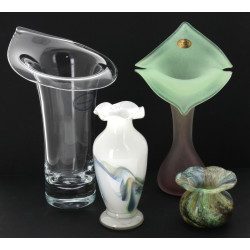 Lot de 4 vases en verre dont Verrerie d'