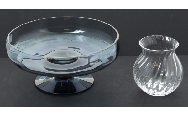 Coupe sur piédouche en cristal bleu, Dar