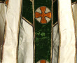 Chasuble en velours vert et fond satin i