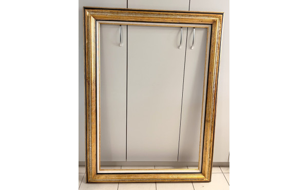 Important cadre moderne à patine noire e