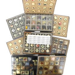 COLLECTION DE MINERAUX en 10 coffrets, c