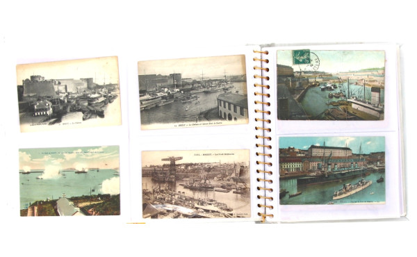 BREST - Petit album d'environ 72 cartes 