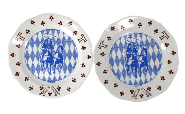 GIEN - 2 assiettes décor d'après R. Bonn