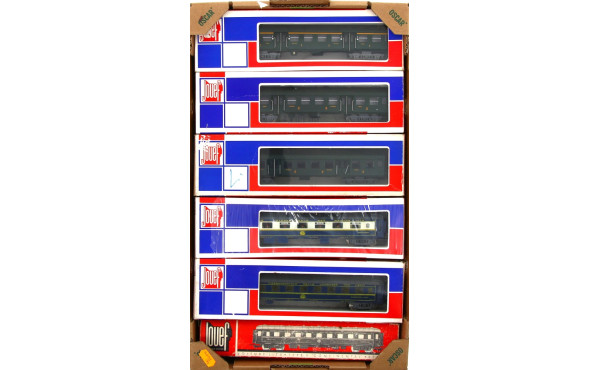 JOUEF Ho - 6 voitures voyageurs dont CIW