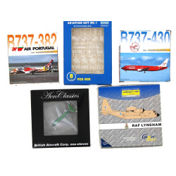 AVIATION - 5 coffrets dont B 737-382 Air