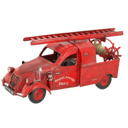 2 Cv en tôle équipée en véhicule de pomp