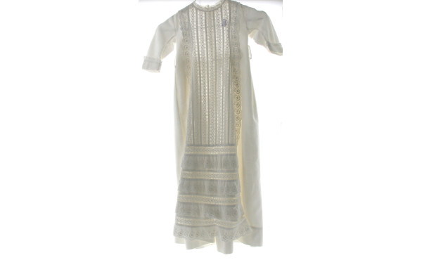 Robe de baptême brodée, fin XIXème, débu