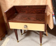 Petit chevet des années 60 en bois et st