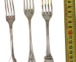 3 fourchettes anciennes en argent, poinç