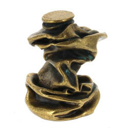 Bidon compressé, petite sculpture contem