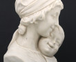 "Femme et son enfant" buste en résine d'
