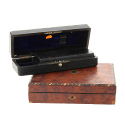 2 coffrets anciens : l'un en placage de 
