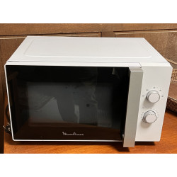 Micro ondes Moulinex + cafetière (manque