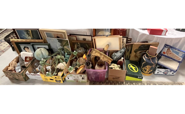 VIDE RESERVE - Lot de bibelots, encadrem